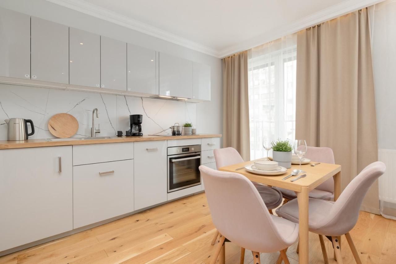 Apartament Z Tarasem W Centrum Swinoujscia By Noclegi Renters 斯维诺乌伊希切 外观 照片