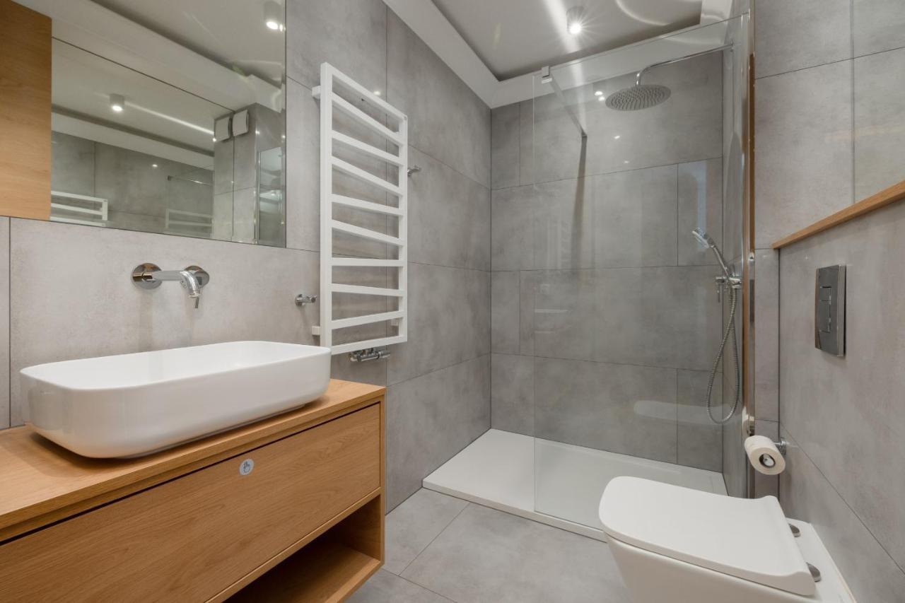 Apartament Z Tarasem W Centrum Swinoujscia By Noclegi Renters 斯维诺乌伊希切 外观 照片