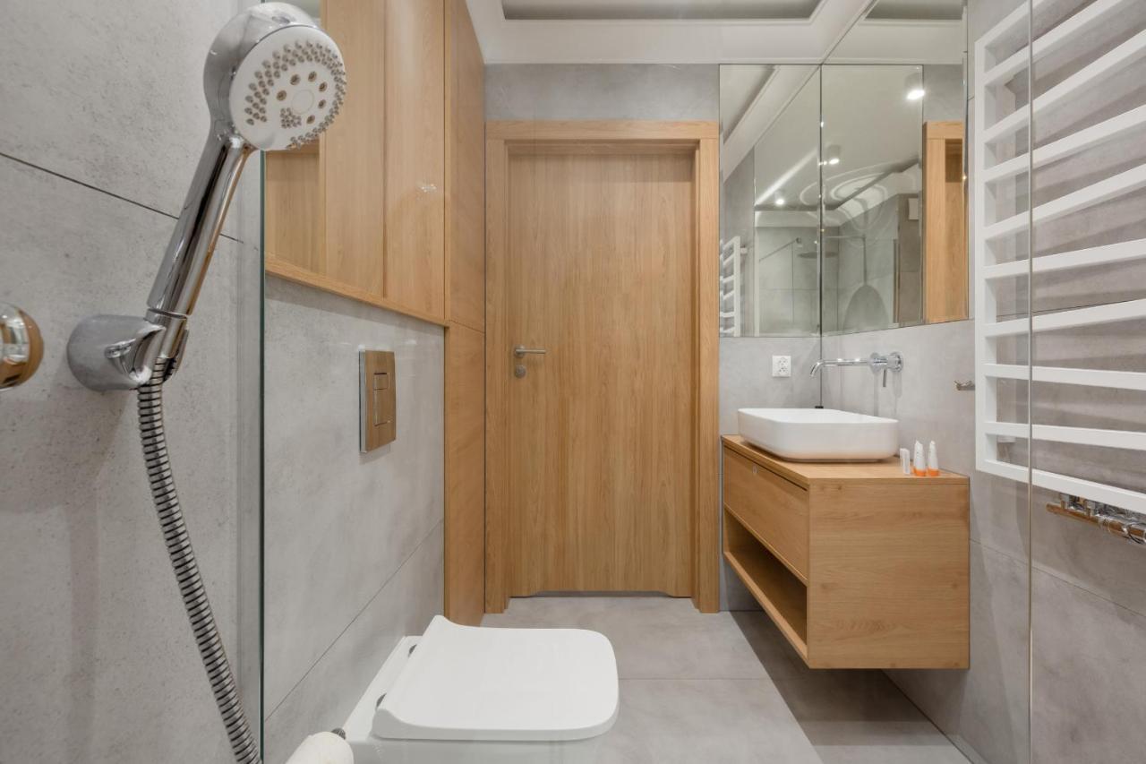 Apartament Z Tarasem W Centrum Swinoujscia By Noclegi Renters 斯维诺乌伊希切 外观 照片